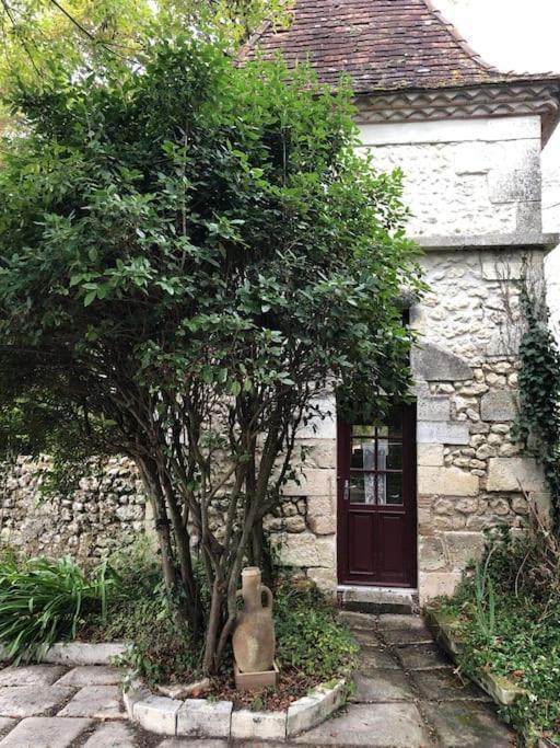 Gite De L'Edelinie Nanteuil-Auriac-de-Bourzac Bagian luar foto